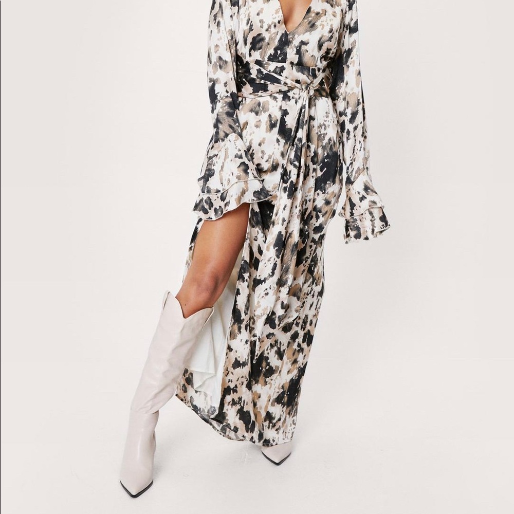 ISO NASTYGAL ABSTRACT ANIMAL PRINT DRESS SIZE 10